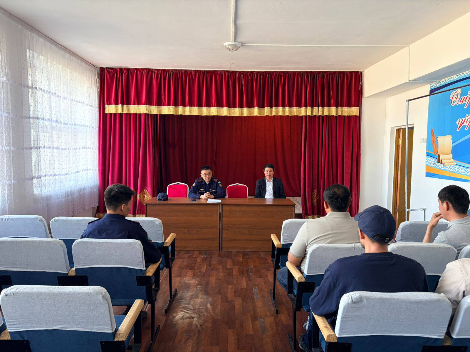 Талас ауданында шаруа қожалықтарының иелерімен қауіпсіздік мәселелері талқыланды