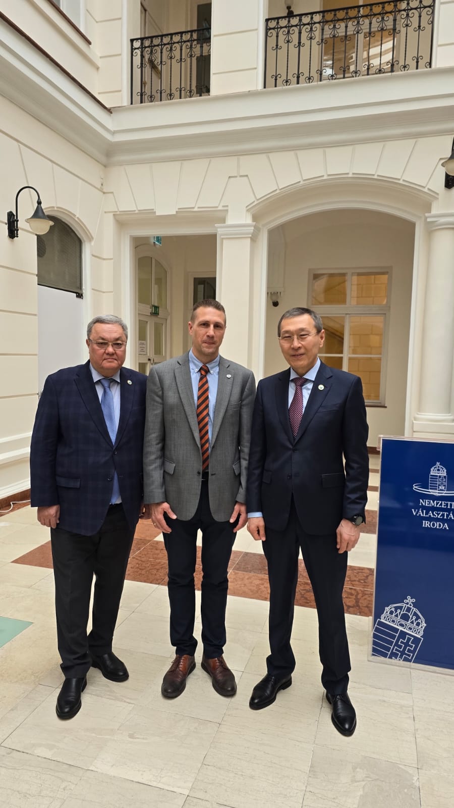 ОСК делегациясы Венгриядағы парламенттік сайлауды халықаралық байқауға қатысты