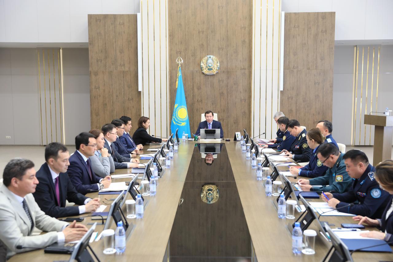 Әкім жанындағы құқық бұзушылықтардың алдын алу комиссиясының отырысы: заңсыз ойын бизнесі мен дропперлікке қарсы күрес