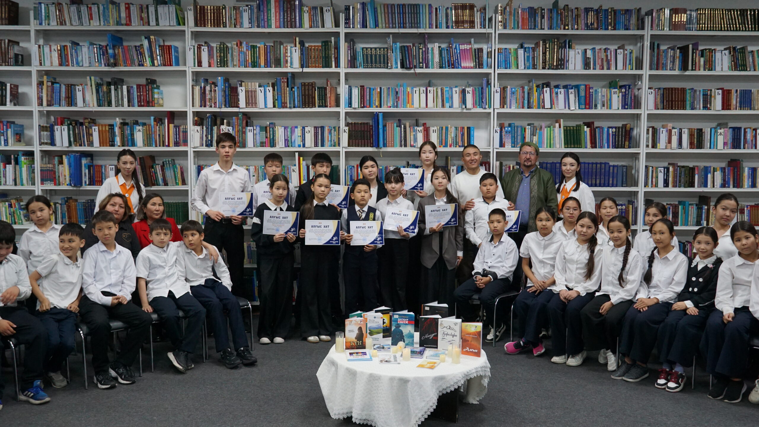 Ұлттық кітап күні мерекесі аясында «Кітап және пікір алаңы» атты кітап талқылау кеші өтті