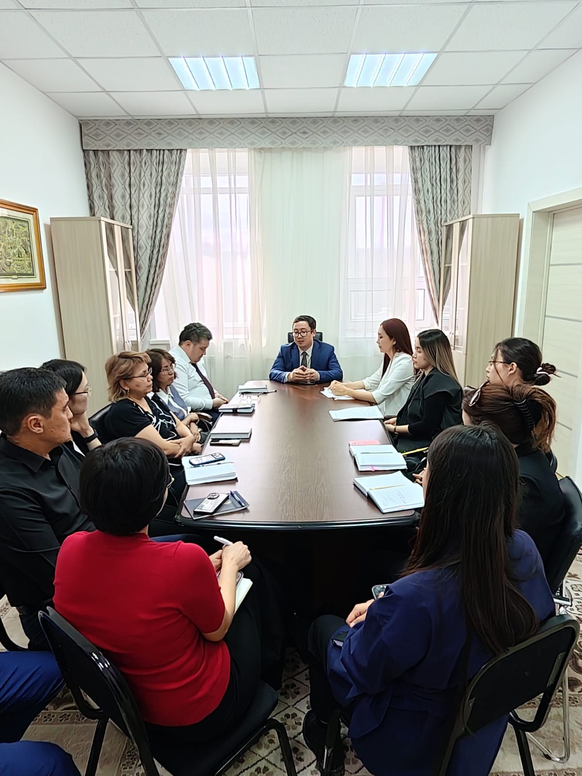 “Заң және тәртіп” тақырыбындағы дөңгелек үстел