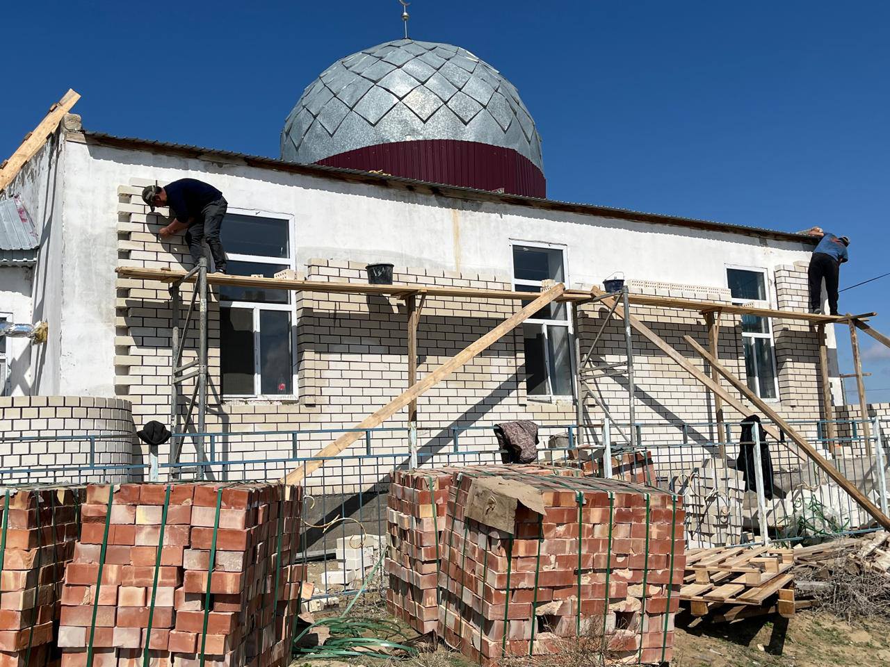 ЖОМАРТ ЖАНДАРҒА АЛҒЫС!