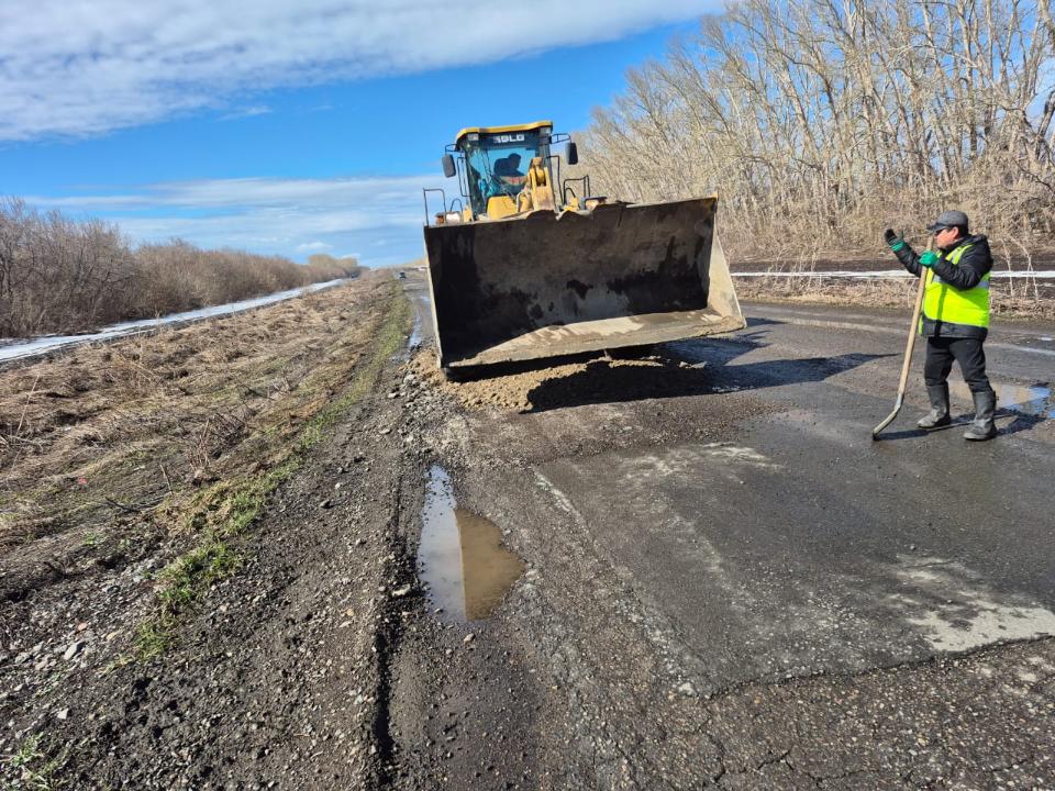 ШҚО-да Өскемен-Ресей шекарасы бағытындағы автомобиль жолына жөндеу жұмыстары жалғасуда