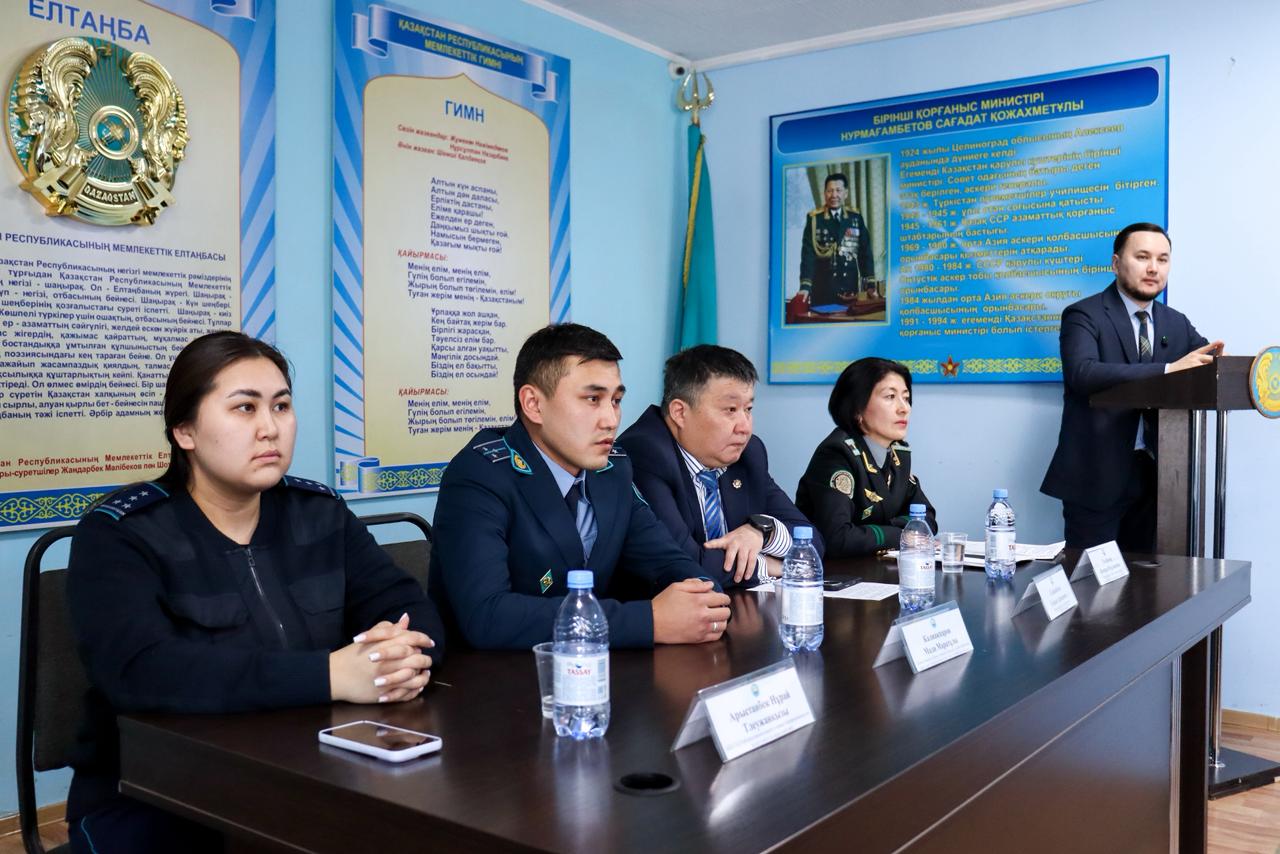 Шығыс Қазақстан полицейлері әскери-техникалық мектептің тыңдаушыларымен кездесу өткізді
