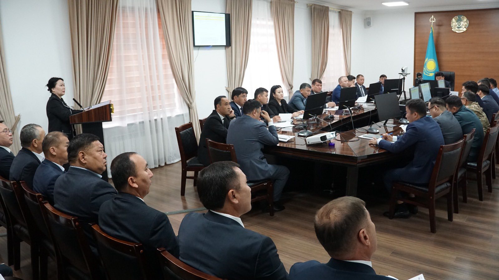 АППАРАТТЫҚ МӘЖІЛІС ӨТТІ