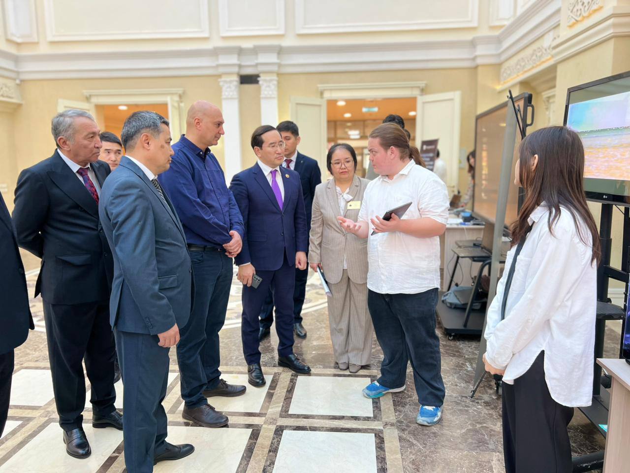 Ақтауда энергетика саласы бойынша халықаралық панельдік сессия өтті