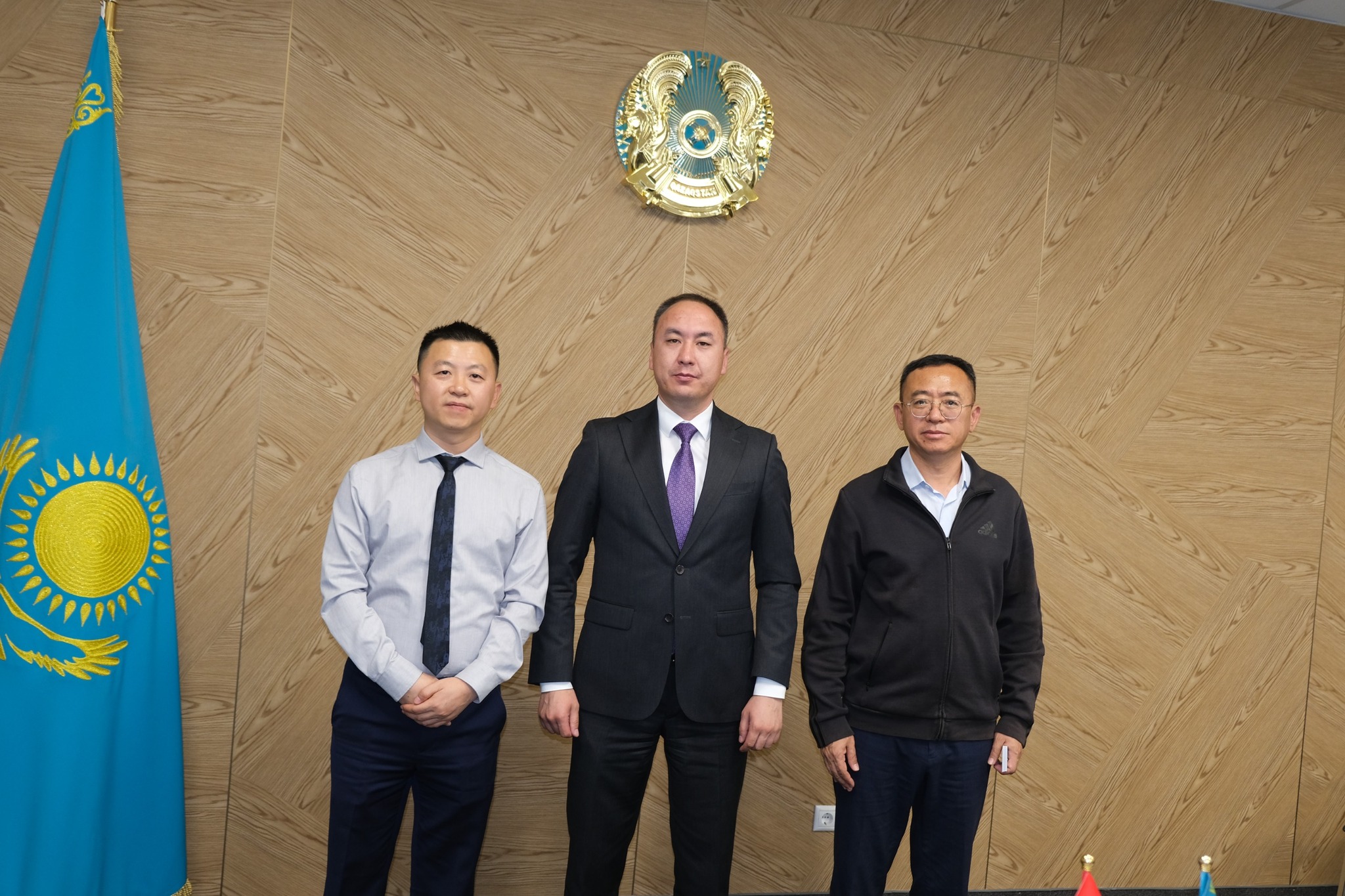 ШЕТЕЛДІК ИНВЕСТОРЛАР ТҮРКІСТАН ОБЛЫСЫНДА ФЛОАТ-ШЫНЫ ӨНДІРІСІН ІСКЕ АСЫРУДЫ КӨЗДЕП ОТЫР