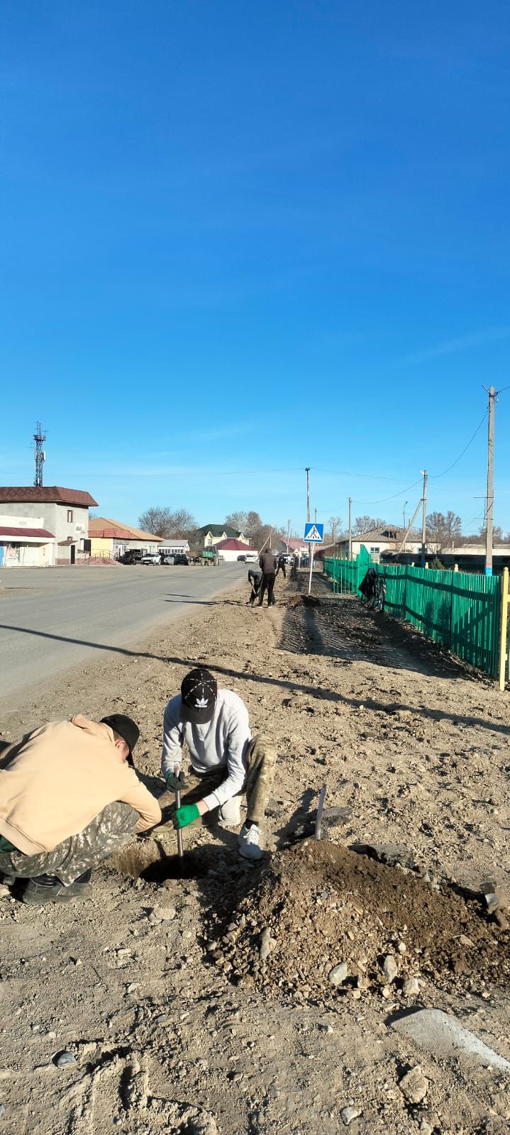 Ақсуат ауданында абаттандыру жұмыстары қарқын алды