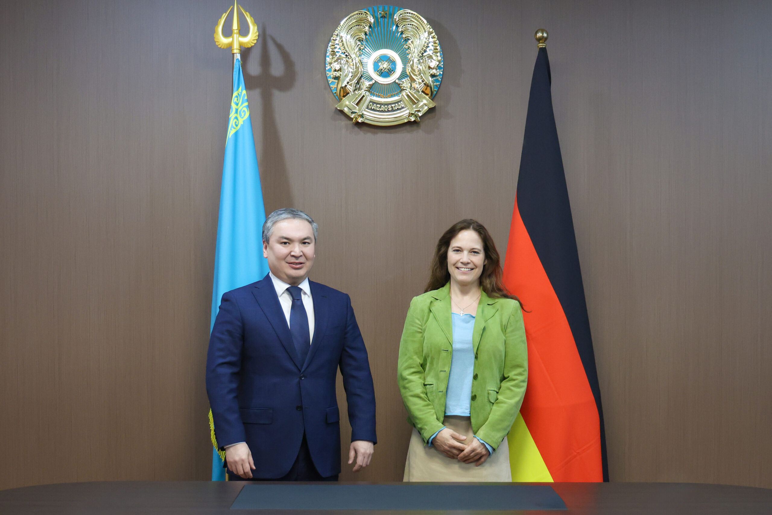 Ерсайын Нағаспаев өнеркәсіп саласындағы шетелдік әріптестермен бірқатар кездесу өткізді