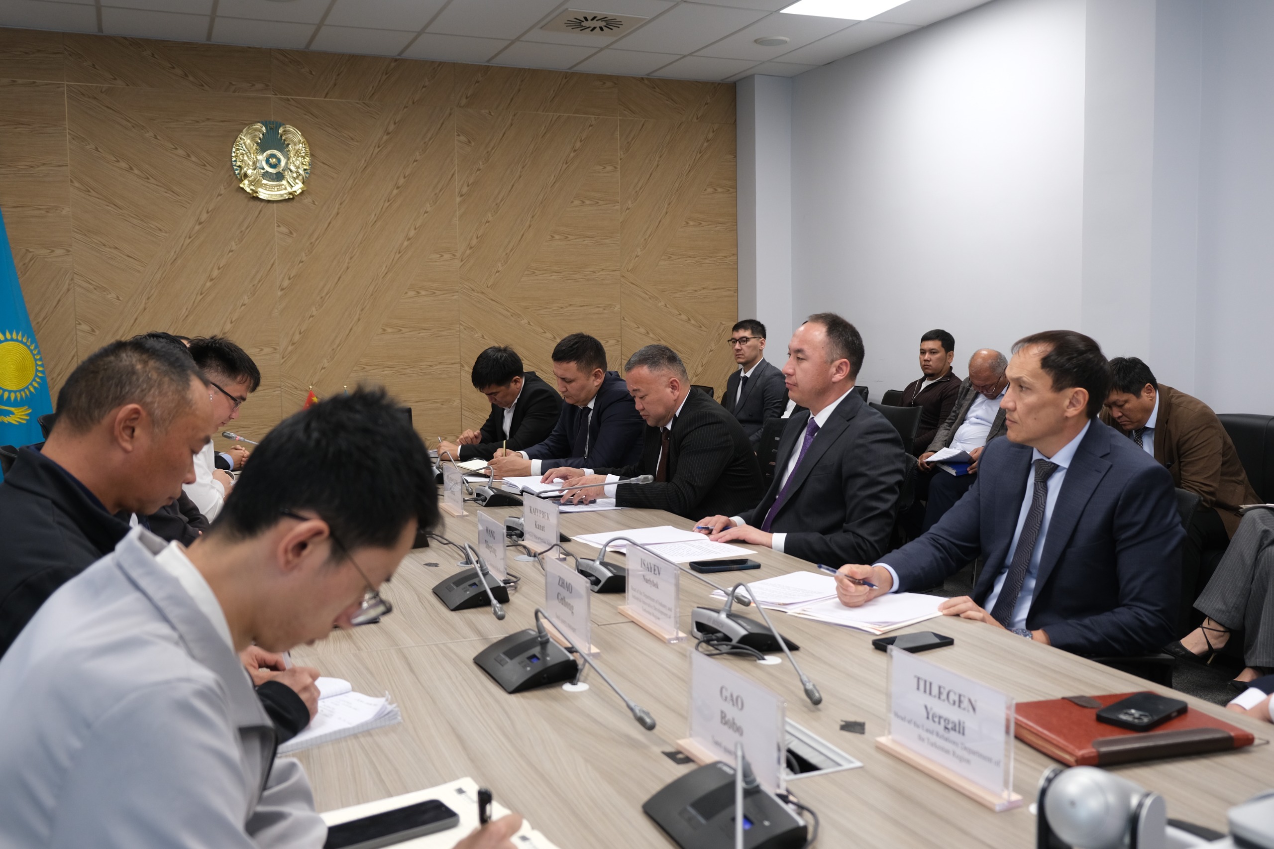 ШЕТЕЛДІК ИНВЕСТОРЛАР ТҮРКІСТАН ОБЛЫСЫНДА ФЛОАТ-ШЫНЫ ӨНДІРІСІН ІСКЕ АСЫРУДЫ КӨЗДЕП ОТЫР