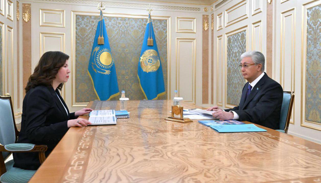 Президентке 2025 жылдың қорытындысы мен биылға арналған міндеттер таныстырылды.