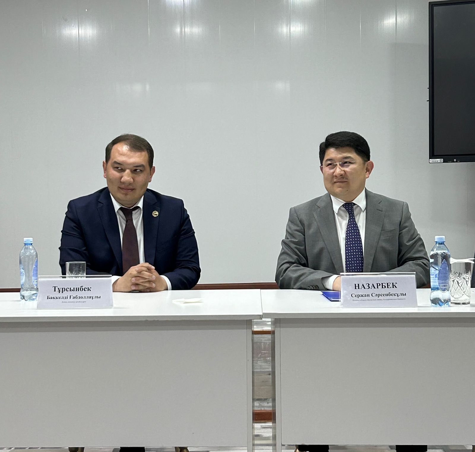 Сержан Назарбек Т. Рысқұлов аудандық орталық ауруханасы ұжымымен кездесті