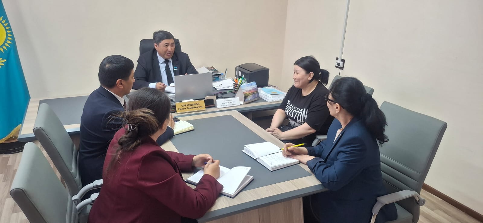 2026 жылғы 1 сәуірде Семей қаласы мәслихатының төрағасы Еркен Сағандықов азаматтарды жеке мәселелері бойынша қабылдады