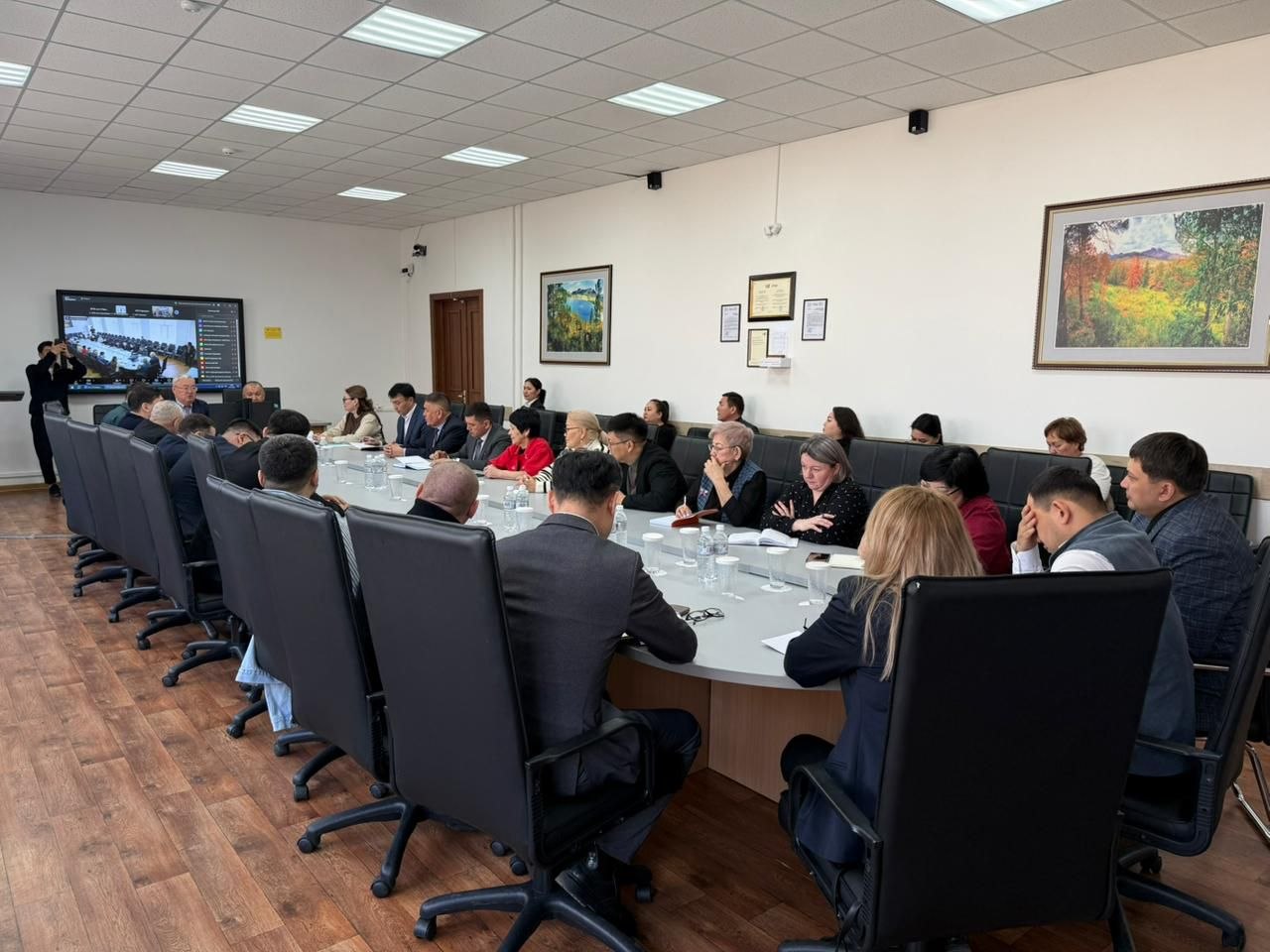 Көктемгі әскерге шақырту және түлектерді қолдау мәселелері жөніндегі кеңес