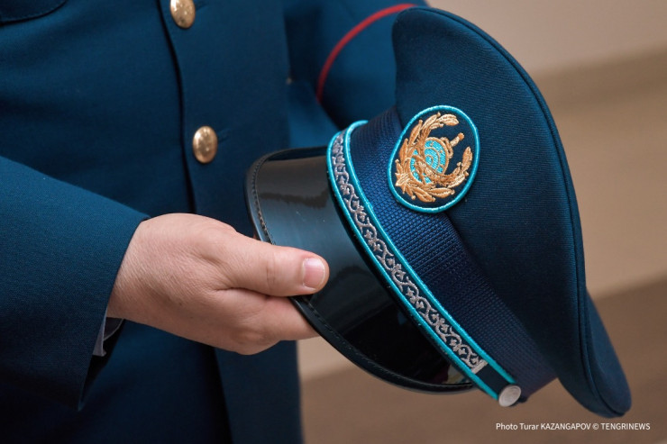 Бейнеу: полиция қызметкерлеріне арнайы атақтар табыс етіліп, қызметтік дайындық тексерілді