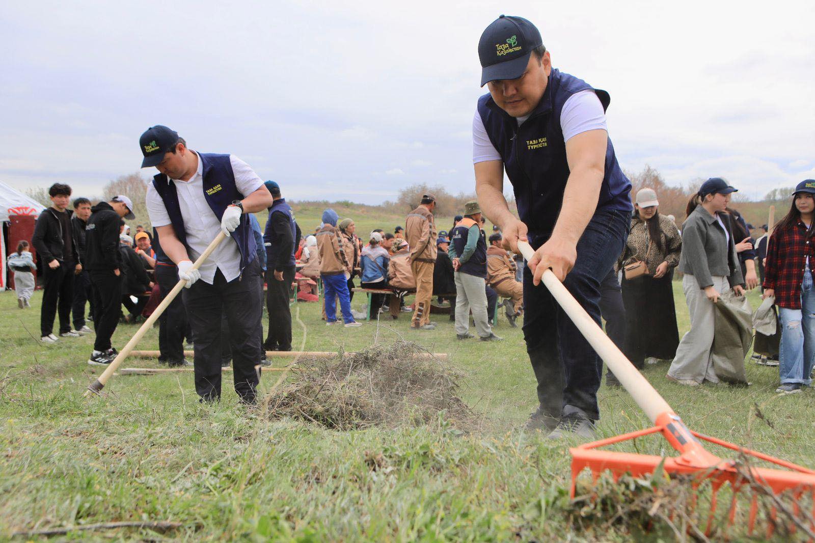 ТҮРКІСТАН: «МӨЛДІР БҰЛАҚ» ЖАЛПЫҰЛТТЫҚ ЭКОЛОГИЯЛЫҚ АКЦИЯСЫ ЖАЛҒАСУДА