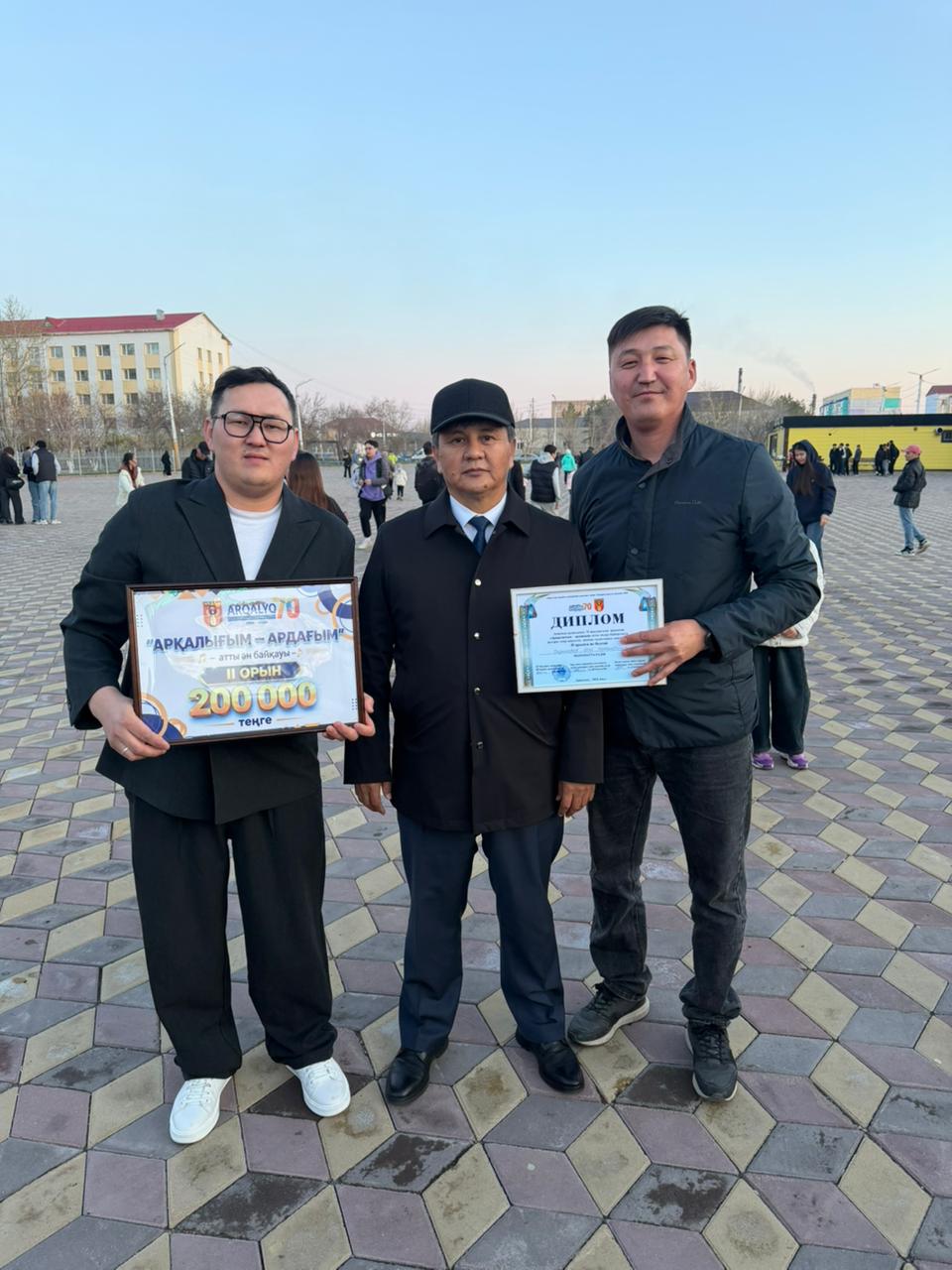 Сарыкөл аудандық мәдениет үйінің басшысы, талантты өнерпаз Абай Сейдахметов Арқалықта өткен байқауда жүлделі орын иеленді