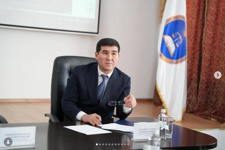 Атқарушылық іс жүргізу саласындағы өзекті және проблемалық мәселелерді талқылауға арналған дөңгелек үстел өткізілді.