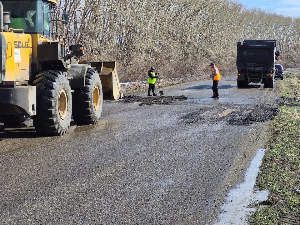ШҚО-да Өскемен-Ресей шекарасы бағытындағы автомобиль жолына жөндеу жұмыстары жалғасуда