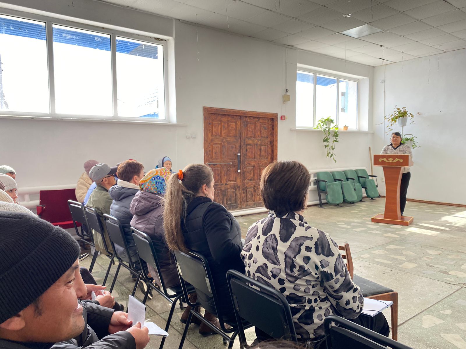 Тағыл ауылдық округі әкімінің Тағыл ауылының тұрғындарымен кездесуі