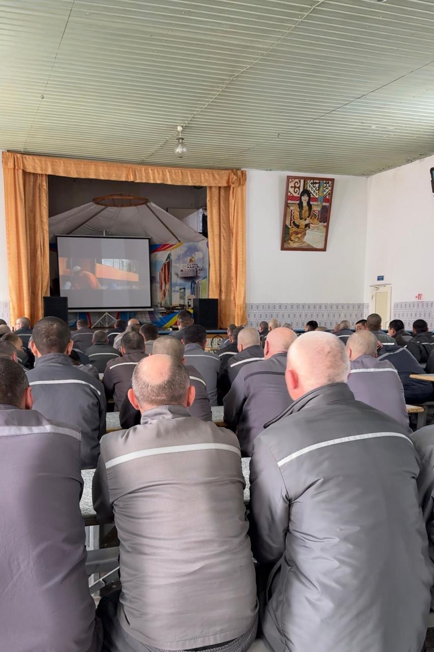 Қостанай қаласындағы №38 мекемеде Жастар ресурстық орталығы мен мекеме қызметкерлерінің қатысуымен сотталғандарға «Пейіш» фильмі көрсетілді.