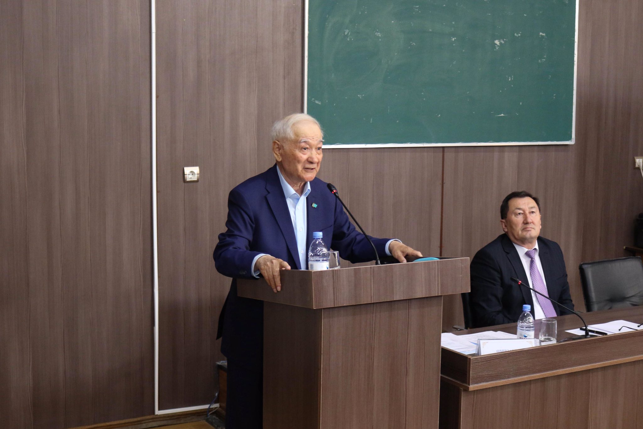 СУ ШАРУАШЫЛЫҒЫНЫҢ ШЕЖІРЕСІН ЗЕРДЕЛЕГЕН ТҰЛҒА