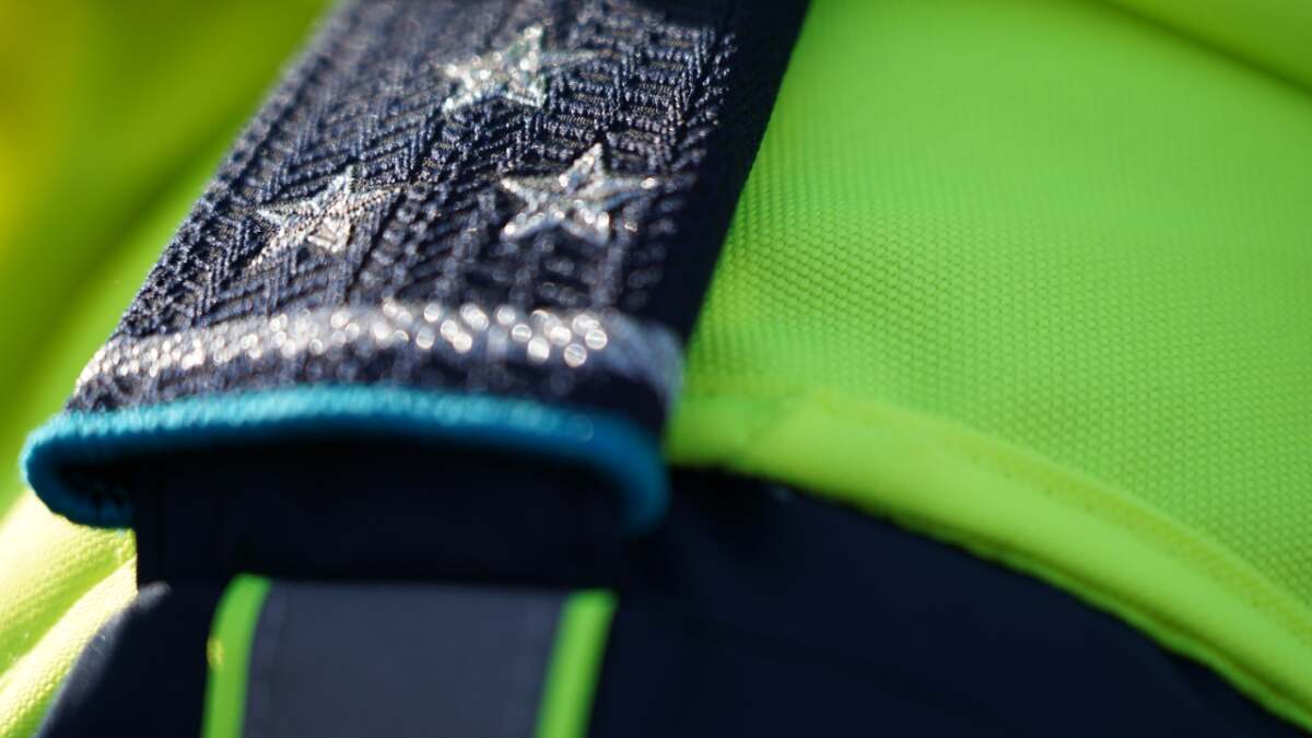 Жезқазғанда полицейлер ер адамды жанып жатқан пәтерден алып шықты