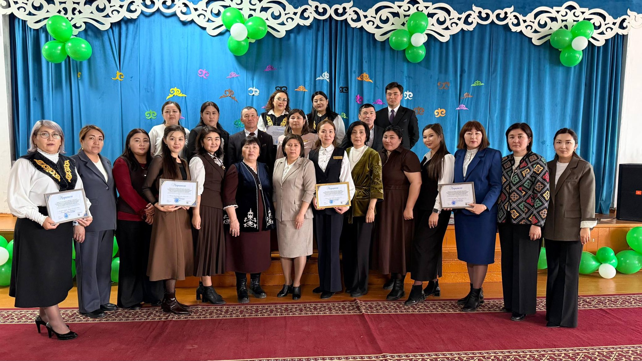 «Қазақ тілі мен әдебиеті сабақтарында “Адал азамат” тұжырымдамасы негізінде ұлттық құндылықтарды қалыптастыру: ізденіс пен тәжірибе» тақырыбында аудандық семинар