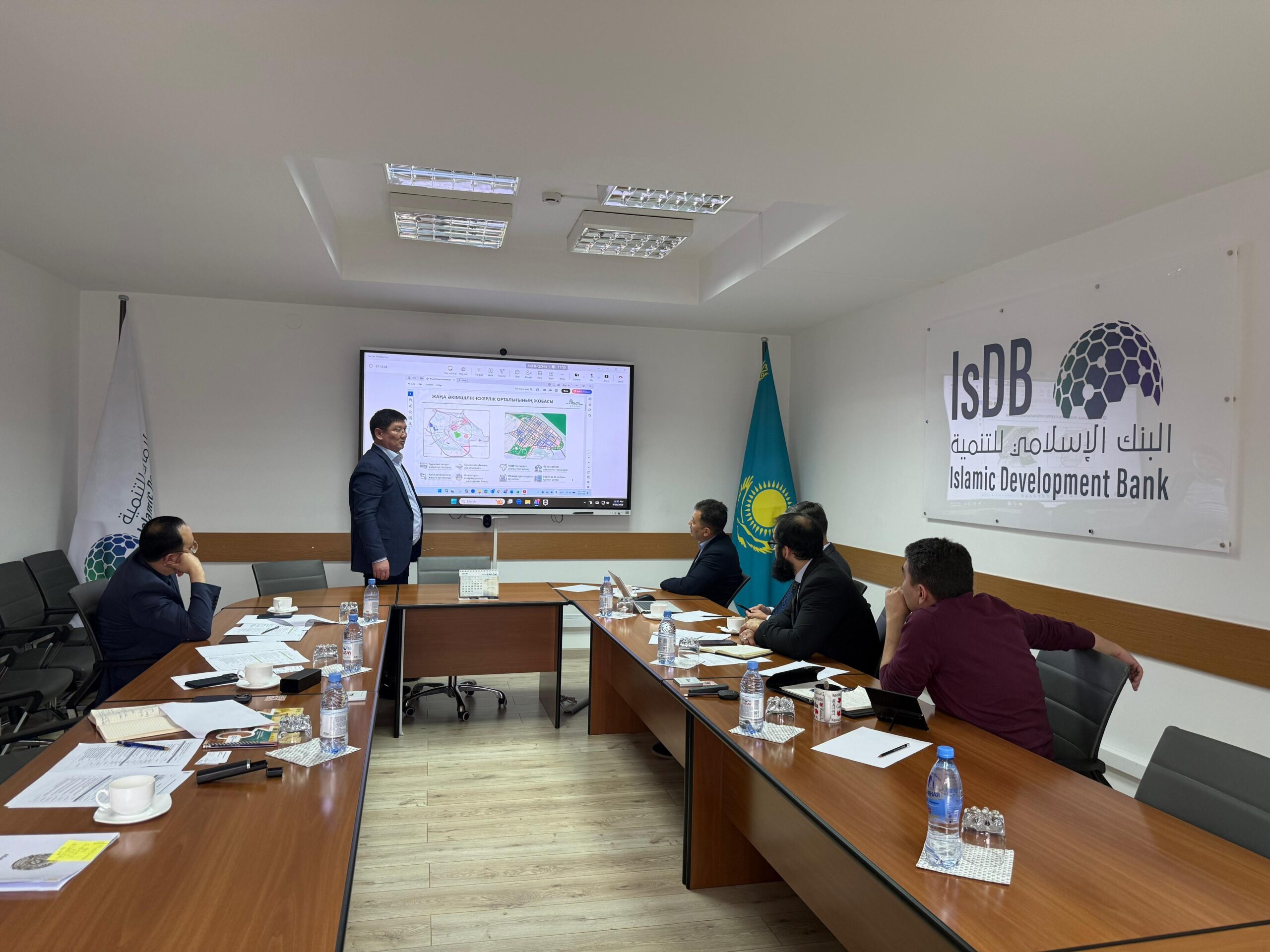 Абай облысының инфрақұрылымдық жобаларын қаржыландыру мәселелері талқыланды