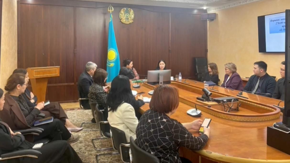 Қостанай облысының әкімдігінде қызметкерлердің қаржылық және құқықтық сауаттылығын арттыру мақсатында жалпыға бірдей құқықтық оқыту шеңберінде