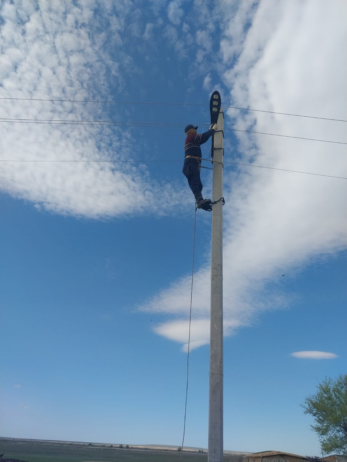 Көше шамдары жаңартылды.