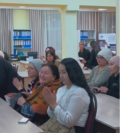 Ата-аналар жиналысы: құқықтық сағат