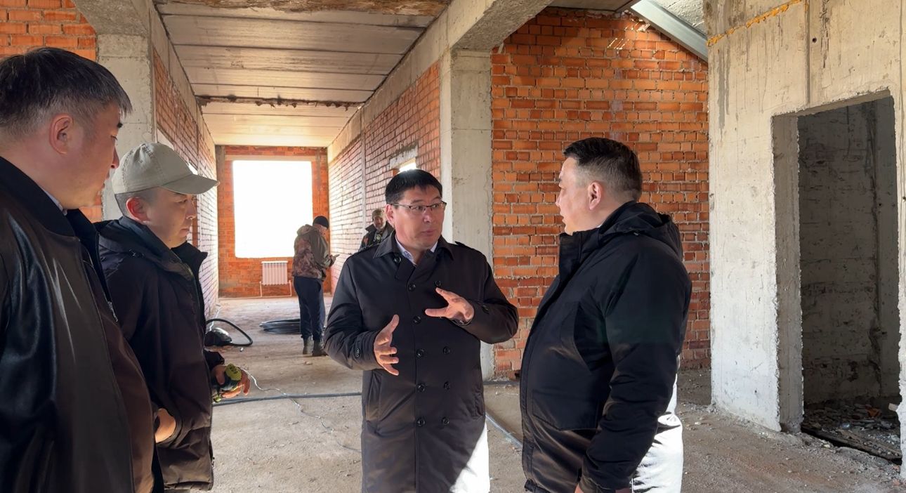 Аудан әкімі Зеренді ауылындағы өлкетану музейінің құрылыс барысымен танысты