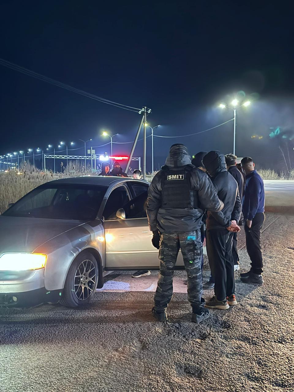 СҚО-да полицейлер есірткі жеткізуге күдіктіден «синтетика» мен гашиш майын тәркіледі