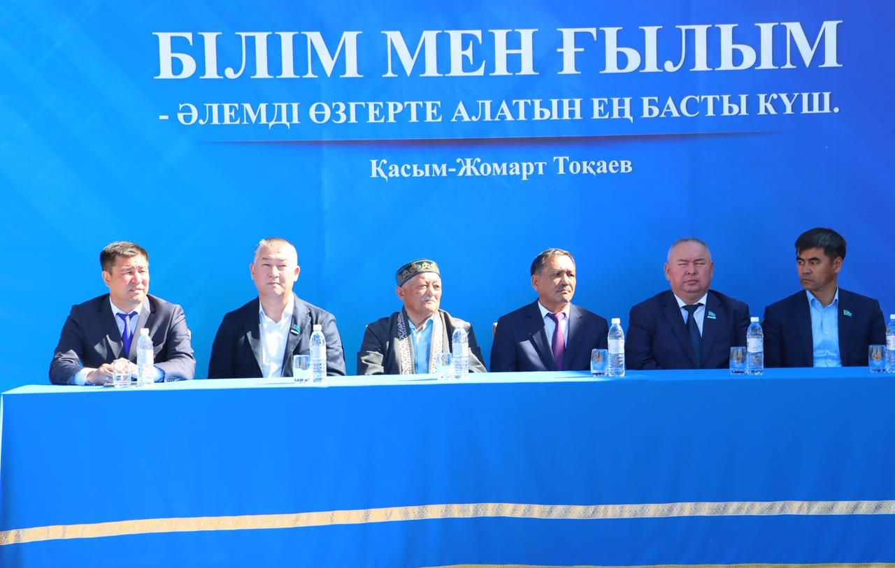 Аудан әкімі жас түлектерге арналған салтанатты іс-шараға қатысты
