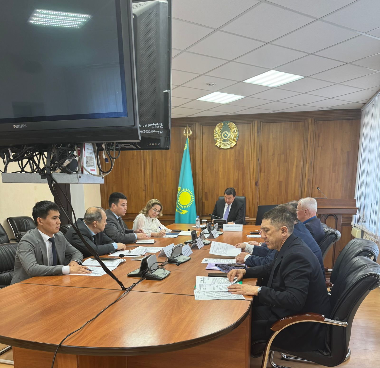 Ақтөбе облысы әкімінің орынбасары Ғалымжан Елеуовтың төрағалығымен әлеумсеттік әріптестік пен әлеуметтік және еңбек қатынастарын реттеу жөніндегі облыстық үш жақты комиссия отырыс өтті