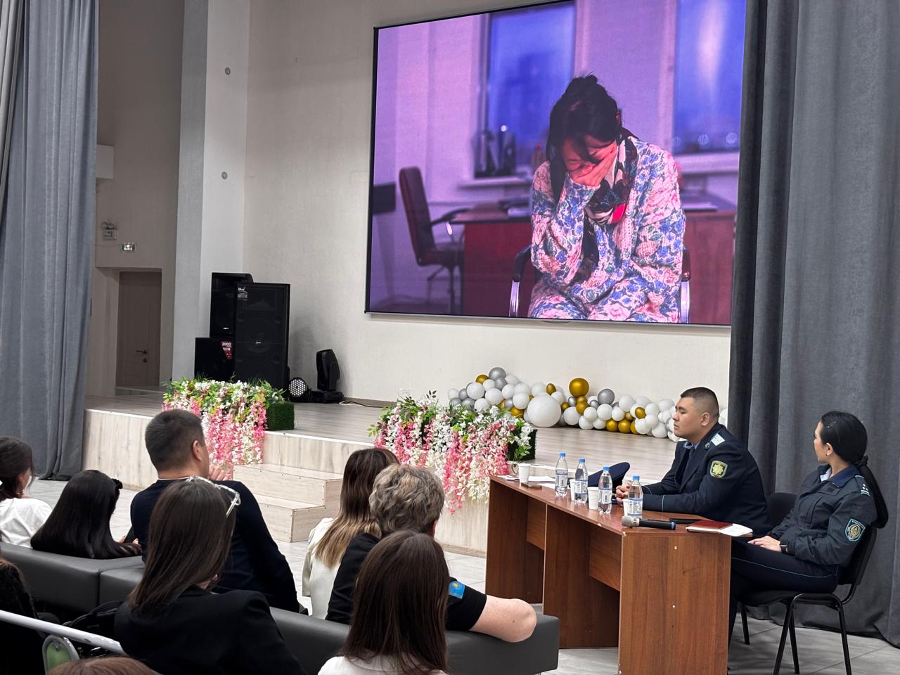 9–11 сынып оқушылары үшін «Хулиганка» және «Не книжные закладки» әлеуметтік фильмдерінің көрсетілімі ұйымдастырылды