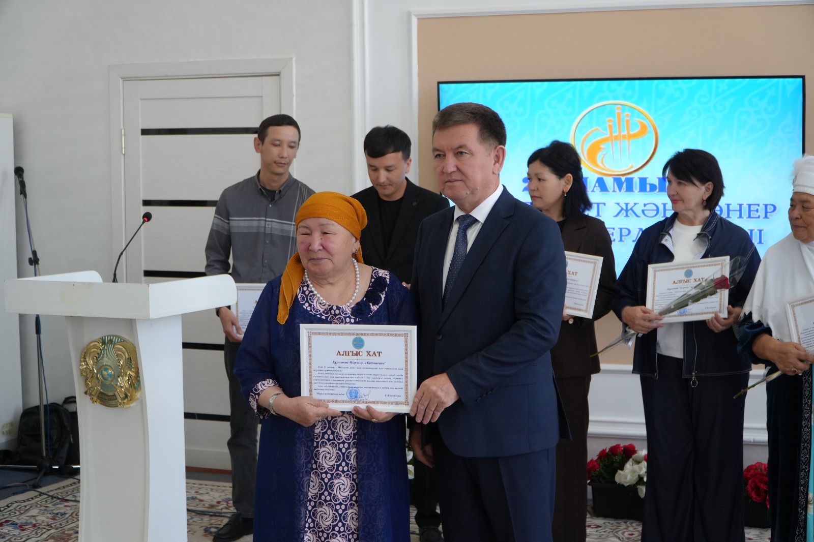 МӘДЕНИЕТ ЖӘНЕ ӨНЕР ҚЫЗМЕТКЕРЛЕРІ КҮНІ АТАЛЫП ӨТТІ