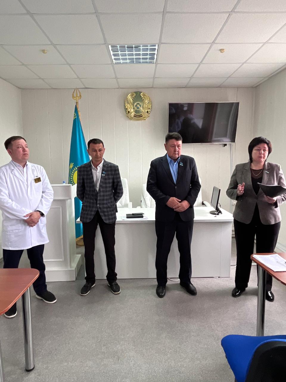 Сайлаушылармен кездесу