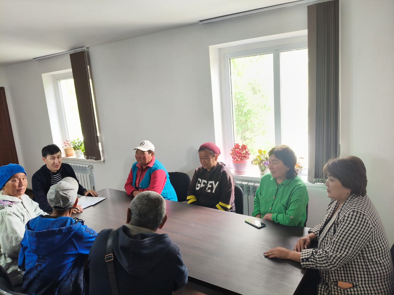 Әлеуметтік тәуелділікке төзбеушілік және кедейліктен шығу жолдары туралы түсіндіру жұмыстары жүргізілді