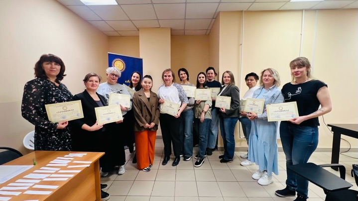 Мемлекеттік тілді меңгеріп, сөздік қорын молайтты.