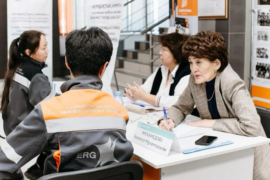 “ЕЭК” АҚ Ақсу электр станциясының энергетиктерімен кездесу