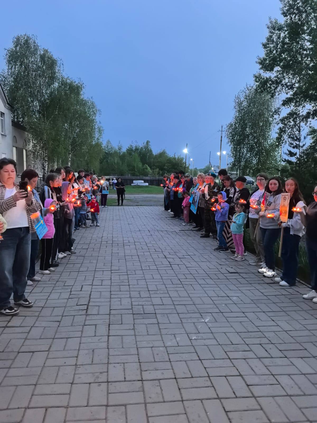 Естелік шамдары мен алғыс сөздері: Уварово ауылында Жеңіс күніне арналған акция өтті