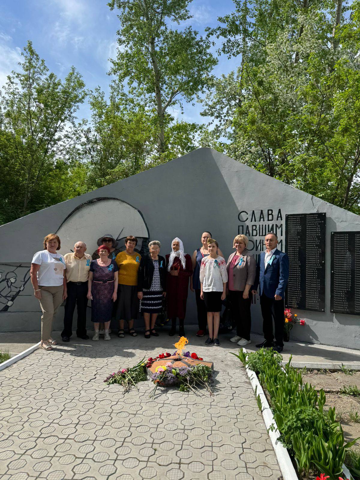 Ұрпақтарды біріктірген тағзым: Прапорщиково ауылында Ұлы Отан соғысы батырлары еске алынды