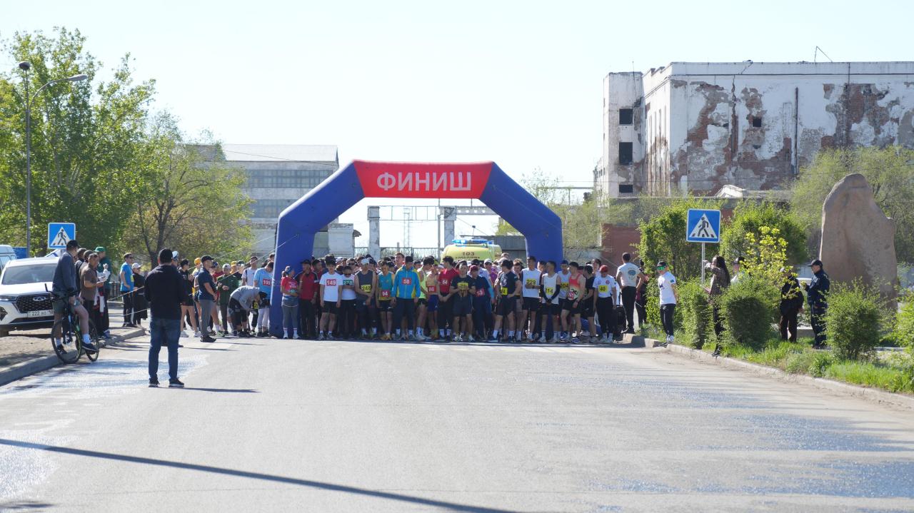 Семейде Қазақстан халқының бірлігі күніне орай «Бірлік жүгірісі» атты марафон өтті