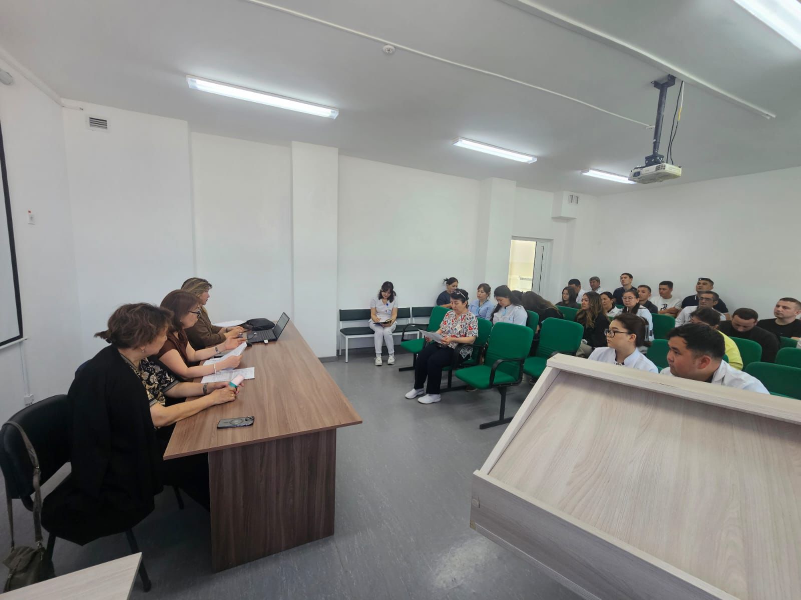 Байзақ аудандық орталық ауруханасында ақпараттық-түсіндіру жұмысы өтті