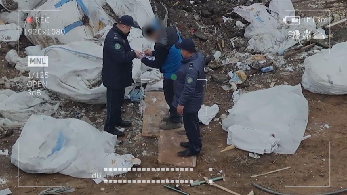Астанада полиция қызметкерлері дрондардың көмегімен көшелерді ластап жүргендерді анықтап жатыр