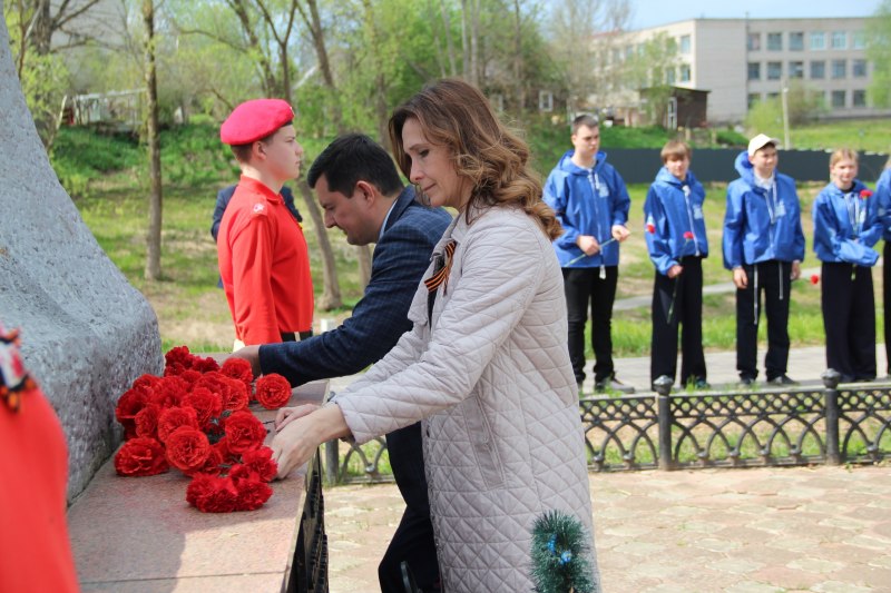 Қазақстанның Бас консулдығы Псков облысындағы қазақстандық батырлардың рухына тағзым етті