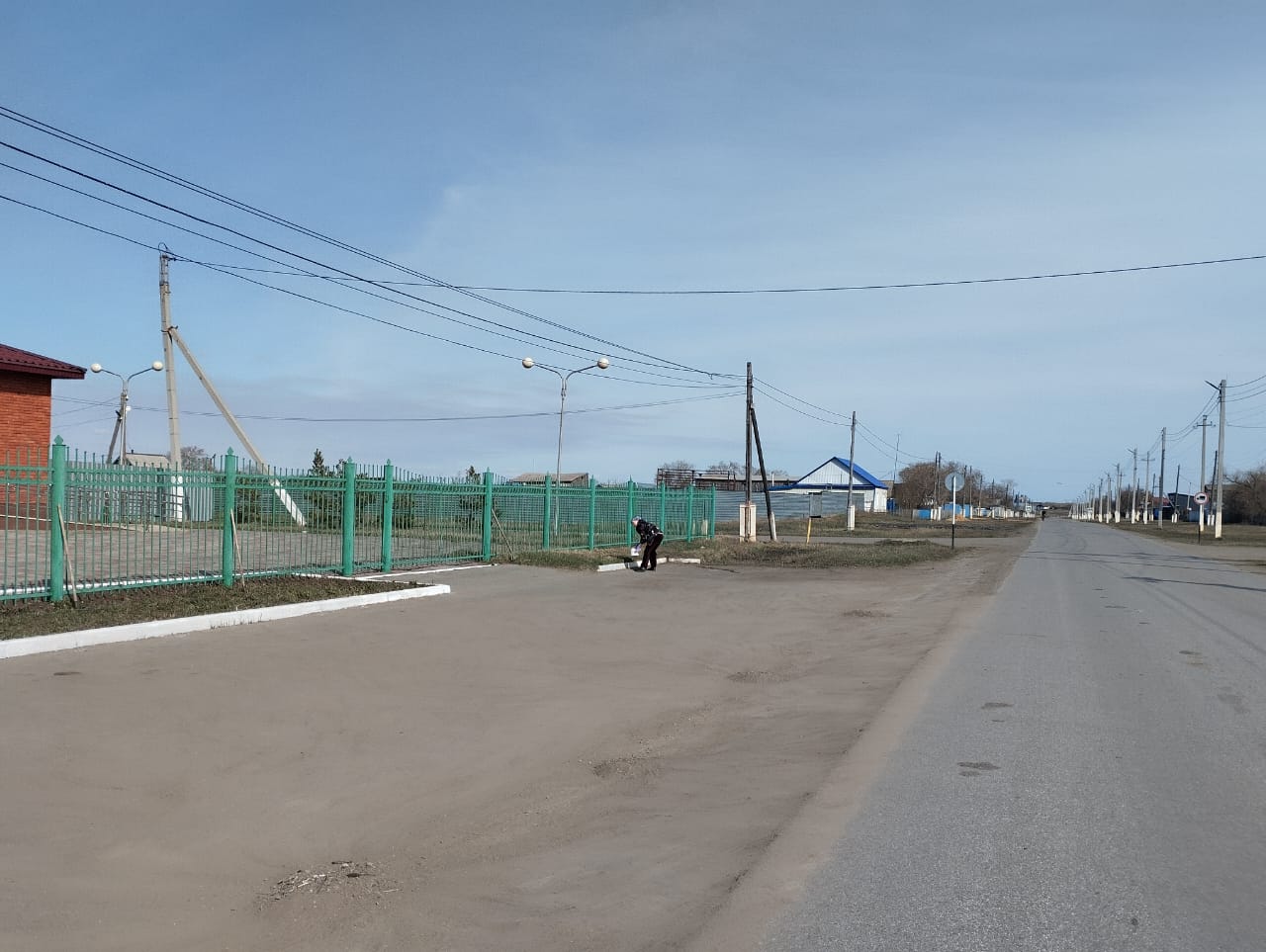 Ауылдық дәрігерлік амбулаториясы аумағын абаттандыру жұмыстары жүргізілді 🌿
