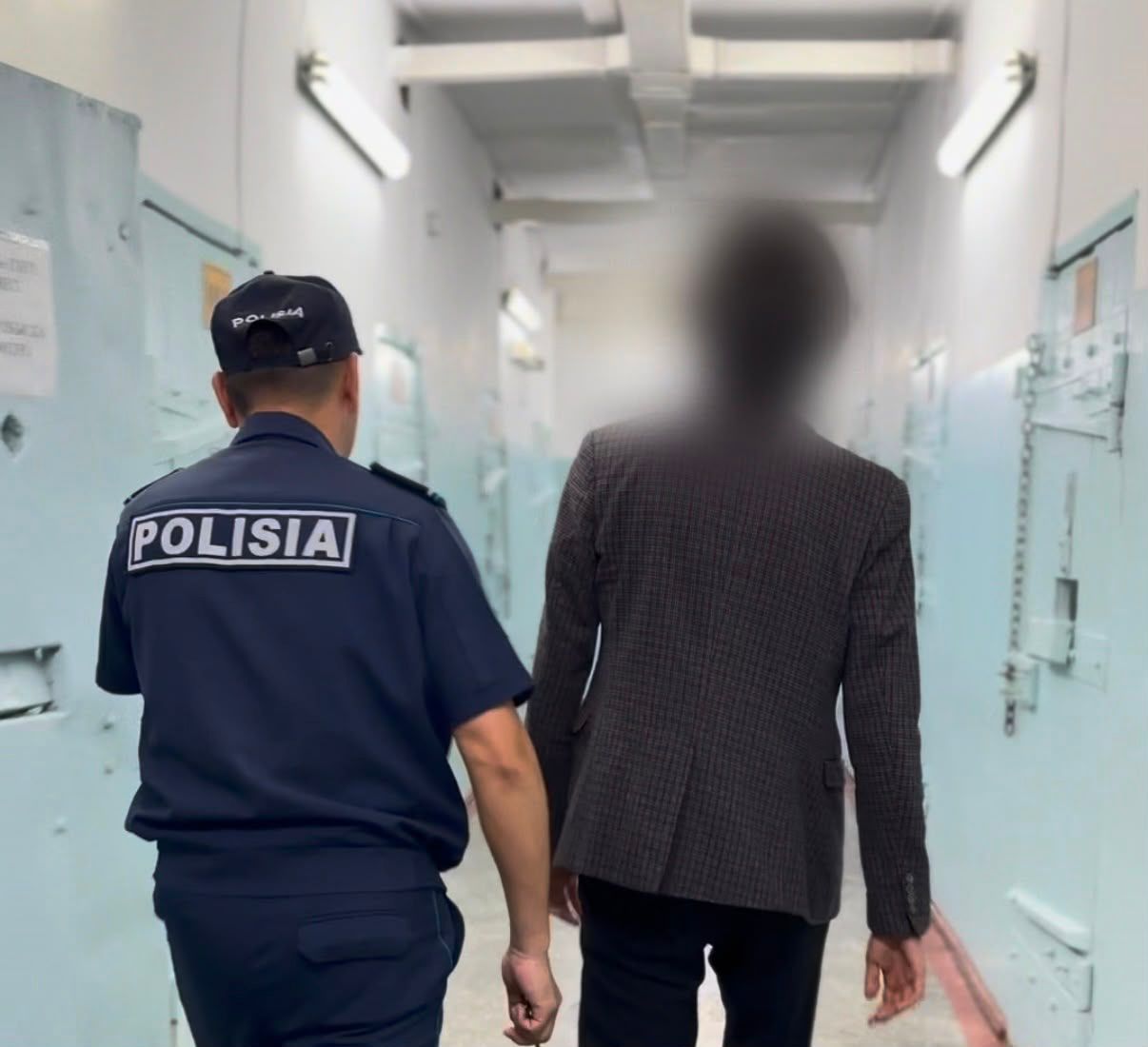 ШҚО-да сәндік конструкцияны бүлдірген елордалық тұрғын жауапқа тартылды